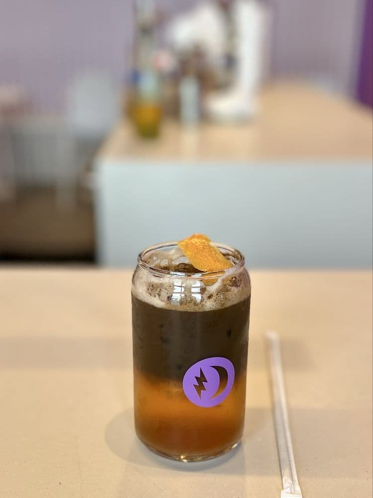 Dayglow — specialty coffee in Larchmont, Los Angeles