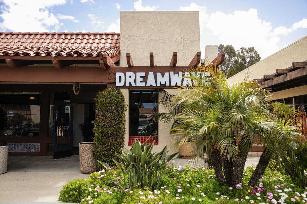 Dreamwave Coffee interior