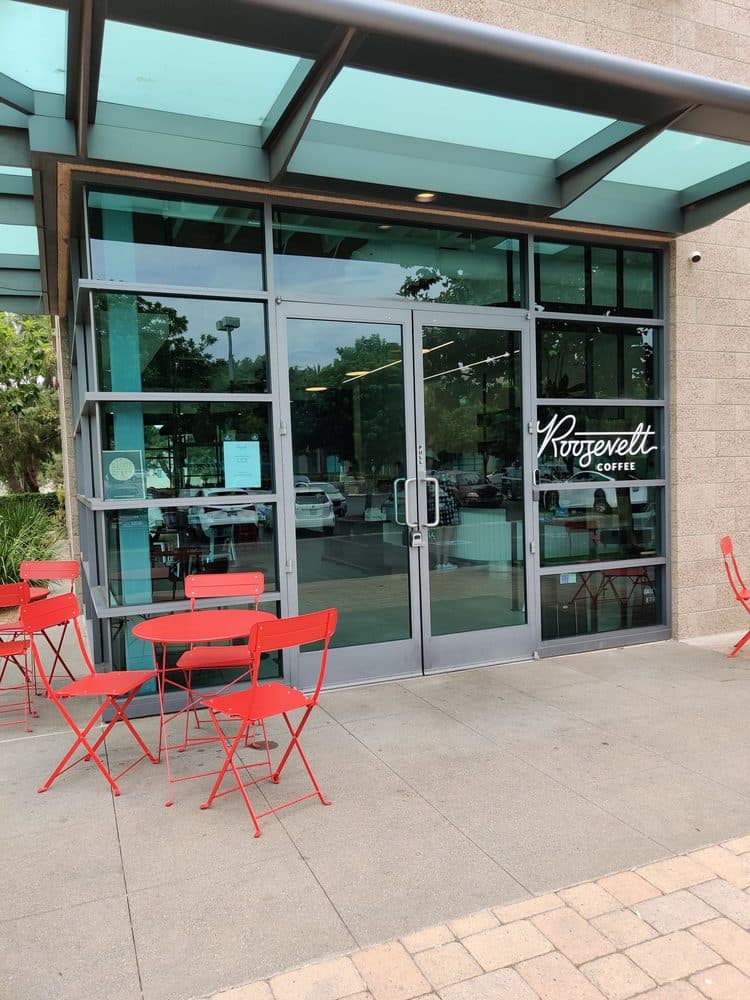Roosevelt Coffee interior