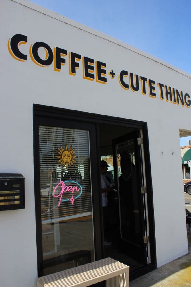 Ultreya Coffee And Tea interior